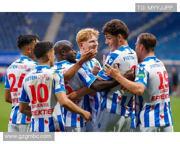 海牙主场迎战海伦芬争夺荷甲联赛宝贵积分之战