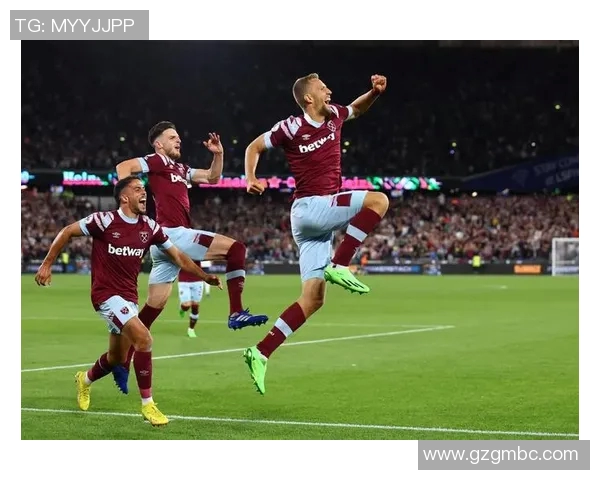 加维引领新时代足球潮流展现年轻球员的无限潜力与激情