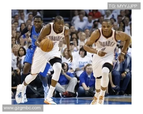 雷霆与小牛激战三月二十八日谁能在这场对决中笑到最后