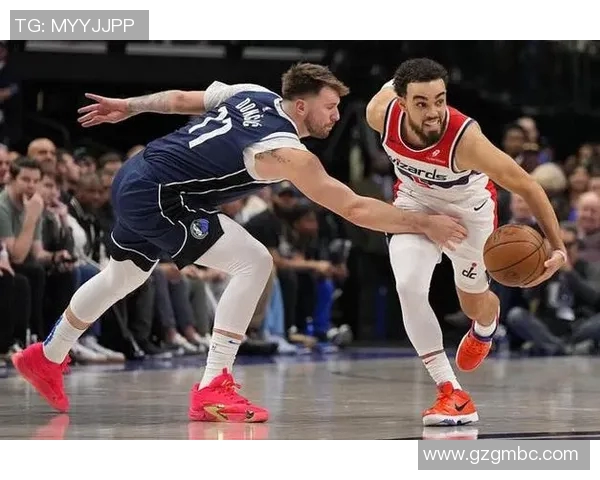 东契奇狂砍73分刷新现役得分纪录独行侠力克太阳终止其11连胜势头