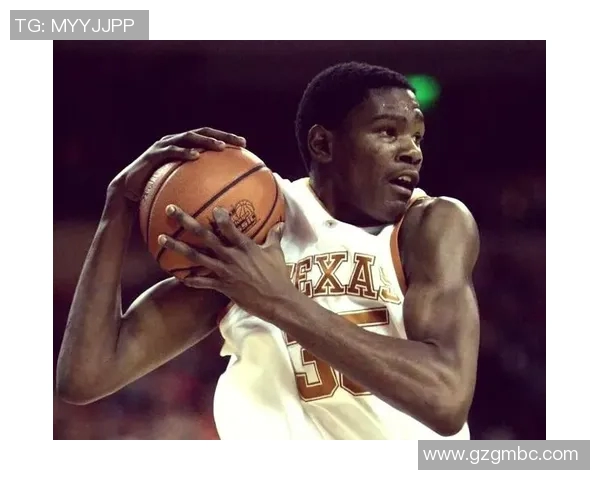 凯文杜兰特:从篮球天才到NBA传奇的辉煌旅程与心路历程 凯文杜兰特:从篮球天才到NBA传奇的辉煌旅程与心路历程