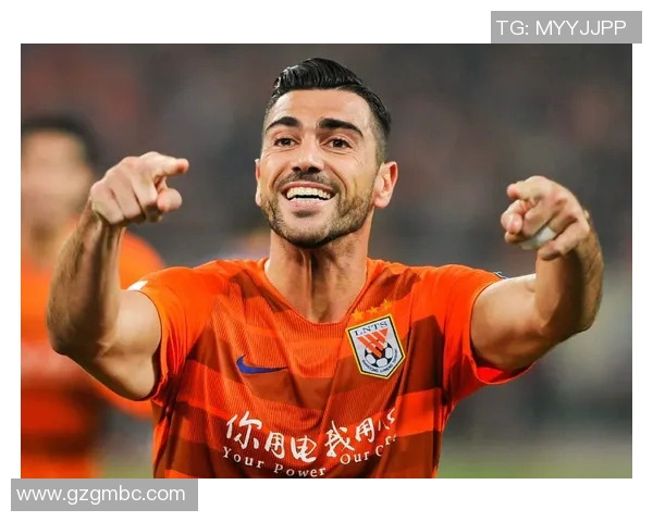 央视解说恒大对阵美洲队精彩回顾与赛后分析全景呈现