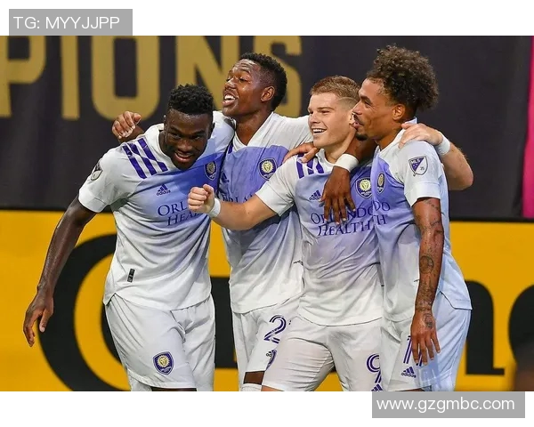 格拉夫与坎布尔激战正酣赛场精彩瞬间回顾与分析