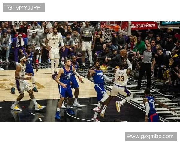 2011年NBA快船与魔术精彩对决回顾及赛季亮点分析 2011年NBA快船与魔术精彩对决回顾及赛季亮点分析