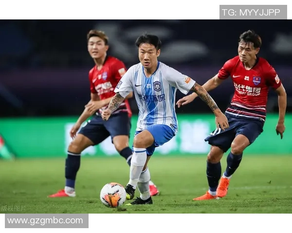 上海羽毛球队以97分领跑大师赛积分榜展现强劲实力